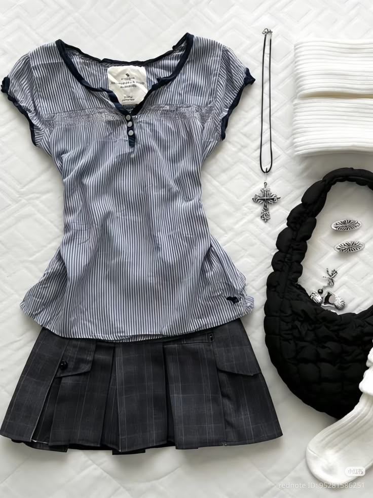 Soft Girl Custom Bundle- Extra Small Package ($60 AUD)